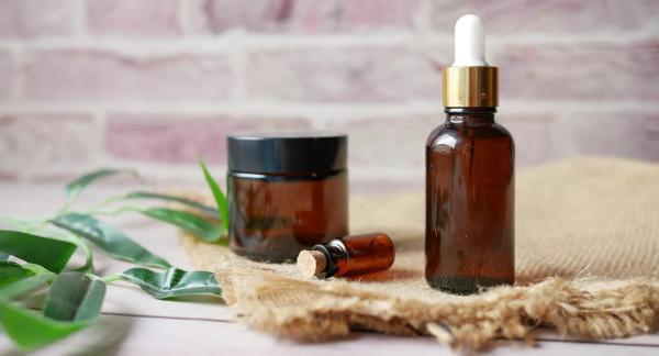 Маникюр без маникюра: как ухаживать за «голыми» ногтями 