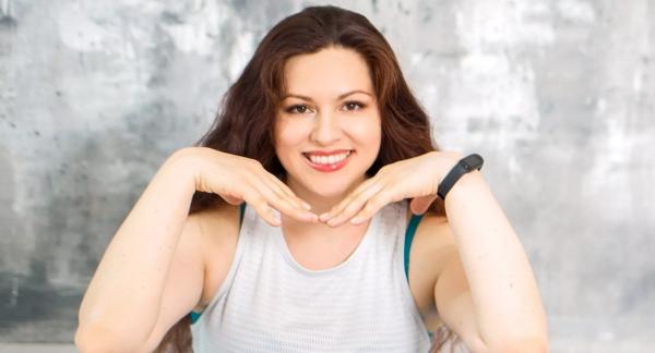 Как увеличить губы с помощью массажа: техника, которая заменит инъекции