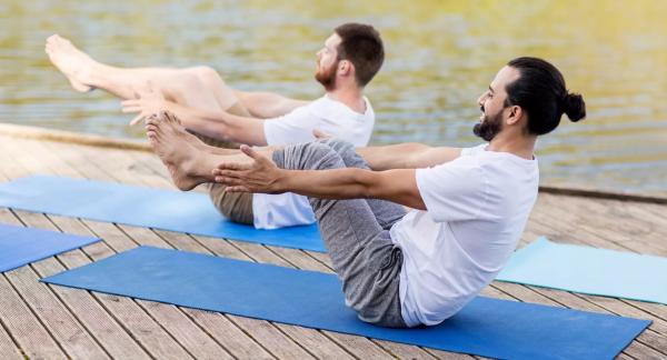Поза лодки (Парипурна Навасана): в чем польза и техника выполнения Поза лодки (Парипурна Навасана): в чем польза и техника выполнения