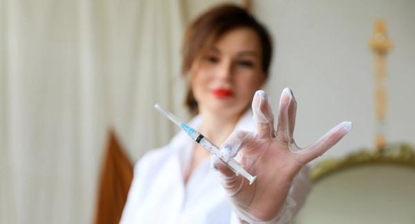 Уколы красоты: подводные камни популярных инвазивных процедур