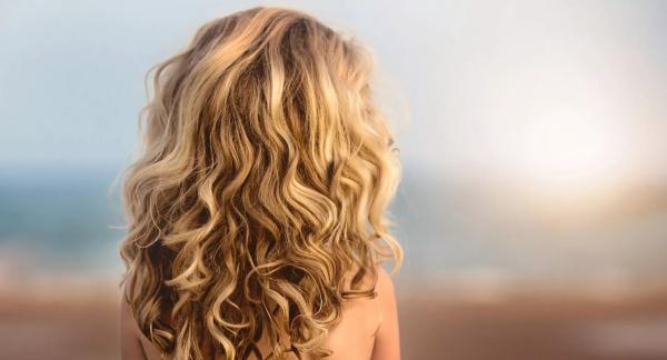 Как лечь спать с влажными волосами, чтобы на следующий день отлично выглядеть? Как лечь спать с влажными волосами, чтобы на следующий день отлично выглядеть?